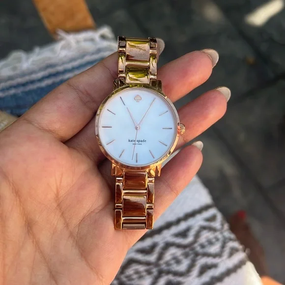 NWT ROSE GOLD KATE SPADE WATCH. NEW Kate Spade New York Chelsea Heart Rose Gold Tone Watch  main image 4